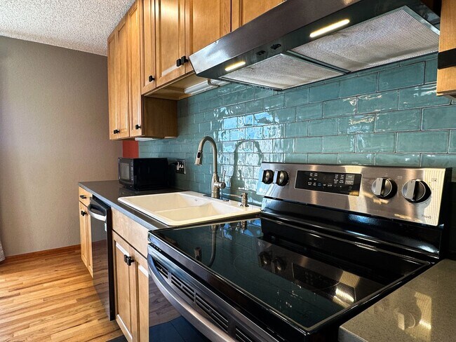 Foto del edificio - Beautiful TownHome Near Chatfield Reservoir