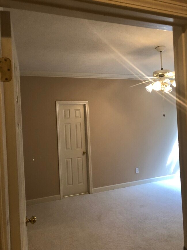 Building Photo - Beautiful Home in Ridgeland