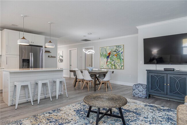 Building Photo - 742 99th Ave N