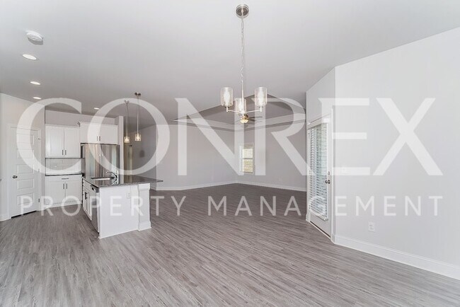 Building Photo - Gorgeous 3 Bedroom with Attached Garage