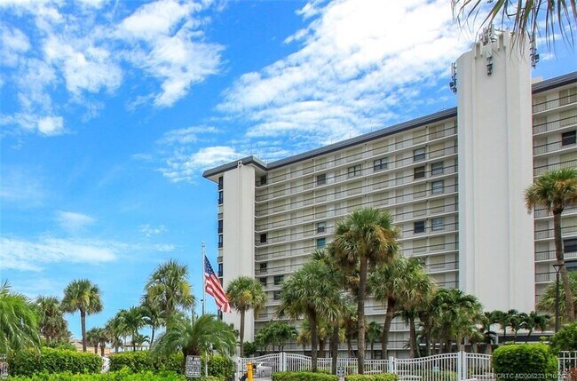 Foto del edificio - 10680 S Ocean Dr