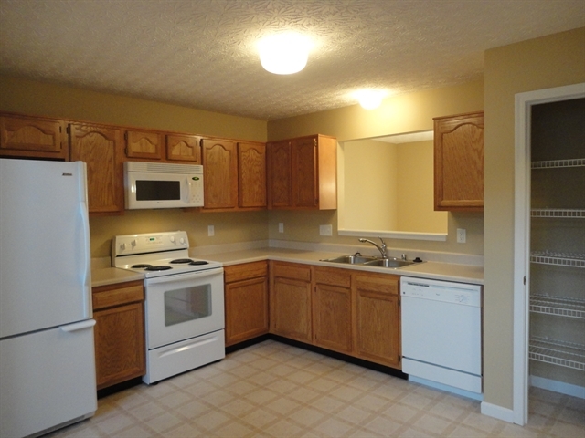 Foto del edificio - 818 Ridgepoint Drive