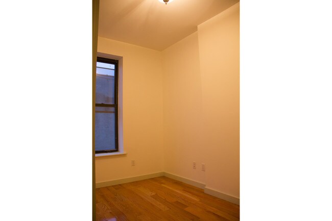 Foto del edificio - 283 Nostrand Ave