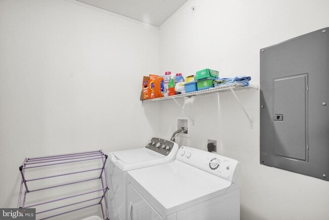 Building Photo - 113 Legacy Blvd