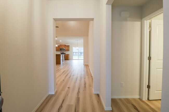 Foto del edificio - 4 Bed 3 Bath New Construction Simmons Home...