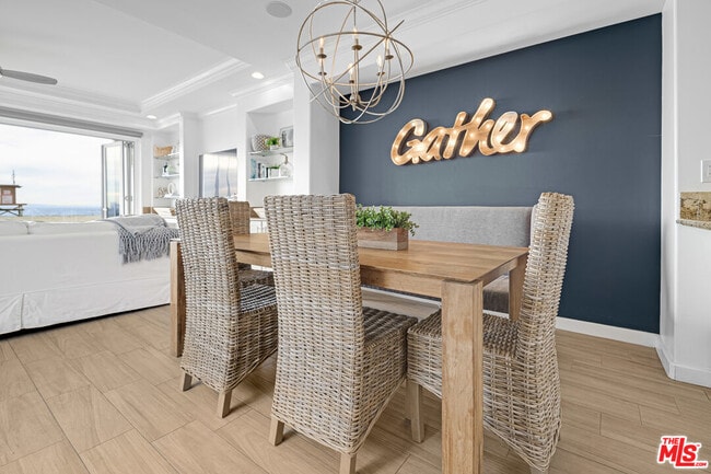 Foto del edificio - 2400 W Oceanfront