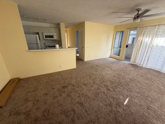 Building Photo - 91-243-243 Hanapouli Cir