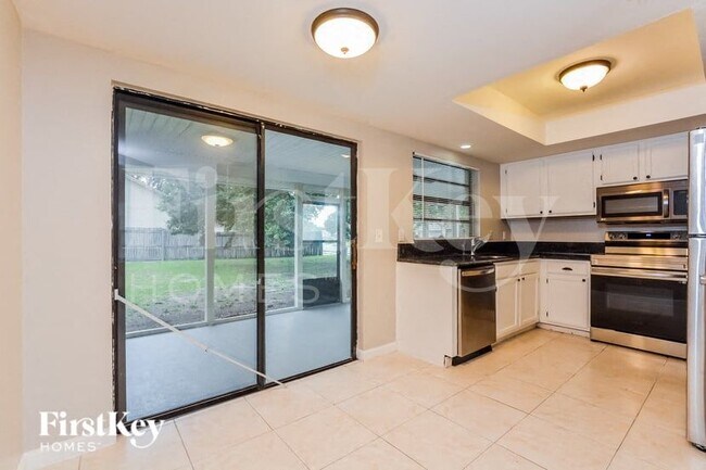 Foto del edificio - 2943 Mallorn Way