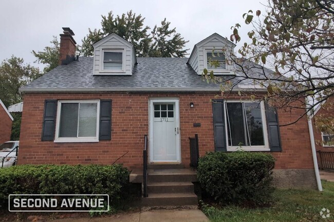 Building Photo - 1711 Centerridge Ave