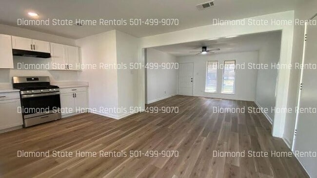 Building Photo - 633 Paul Pl