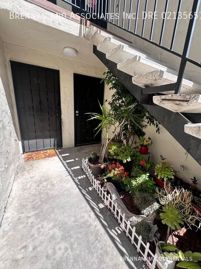 Foto del edificio - Chula Vista Condo: Recently Rehabbed, Prim...