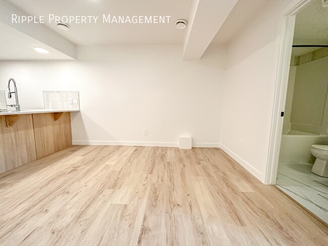 Photo du bâtiment - 50% OFF YOUR FIRST MONTHS RENT! INCREDIBLE...