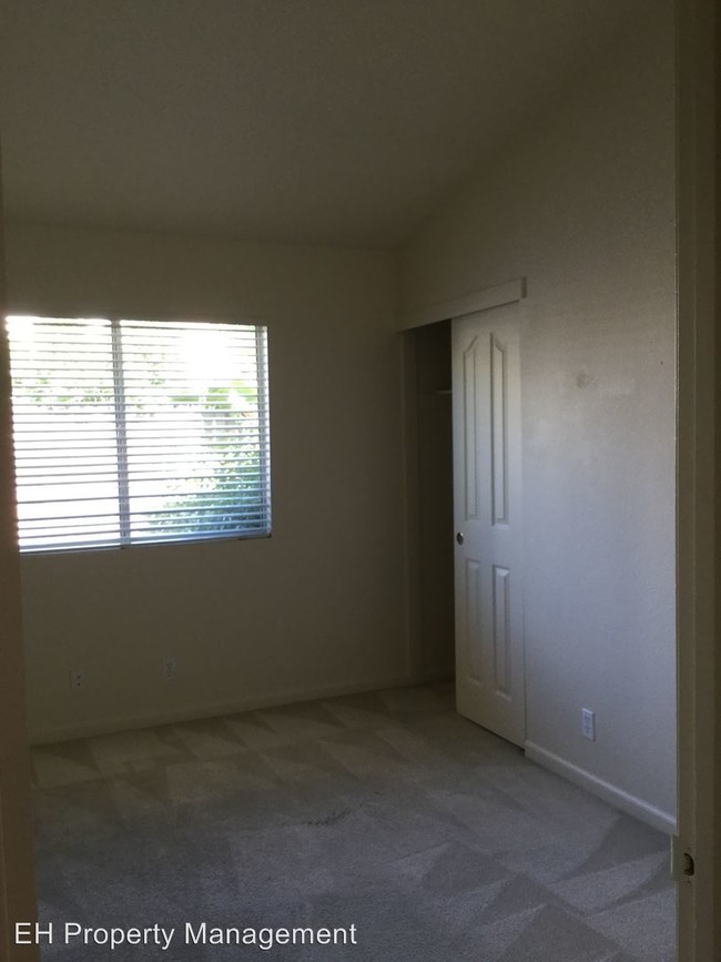 Building Photo - 4 br, 2 bath House - 8836 Land Star Way
