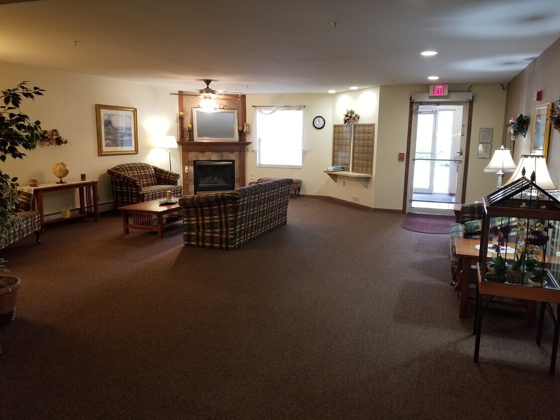 4527 W Bradley Rd, Brown Deer, WI 53223 Apartments in Brown Deer, WI