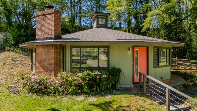 Photo - 112 Scarlett St House