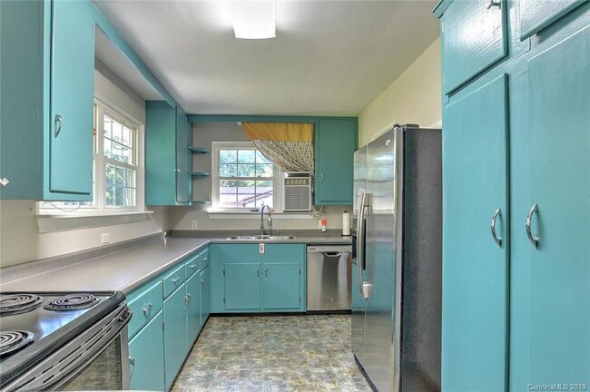 Foto del edificio - 107 Appledore Ave