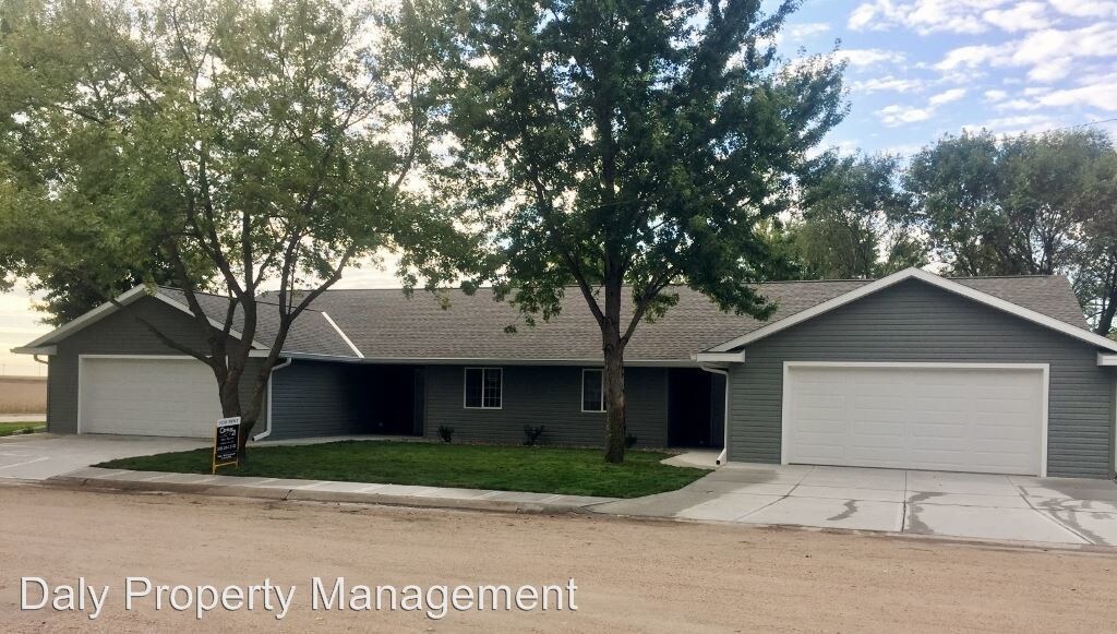 Primary Photo - 2 br, 2 bath House - 623 Hall