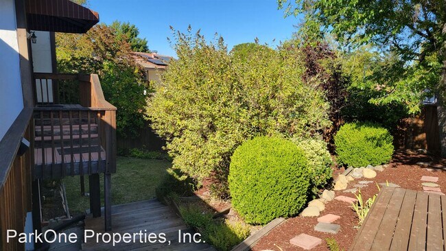 Foto del edificio - 3 br, 2.5 bath House - 200 Barnett Ter