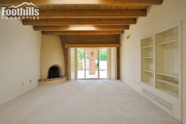 Foto del edificio - 4730 E Quail Creek Dr