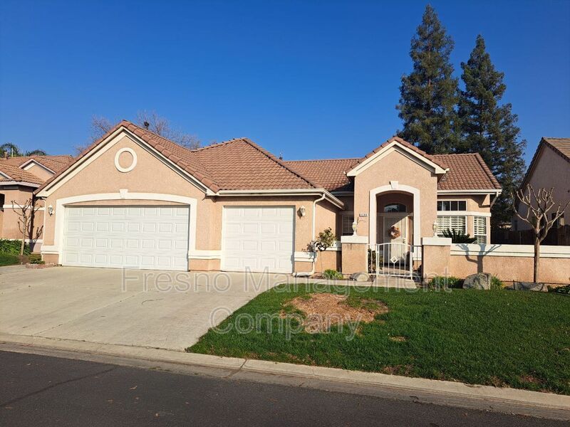 4590 W Polo Creek Ct, Fresno, CA 93722 House Rental in Fresno, CA