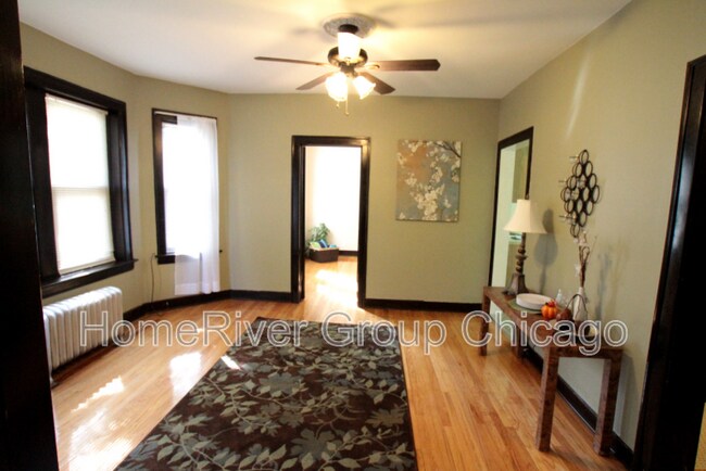 Foto del edificio - 10928 S Vernon Ave