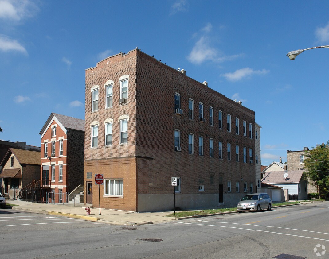 Foto principal - 446 W 28th Pl