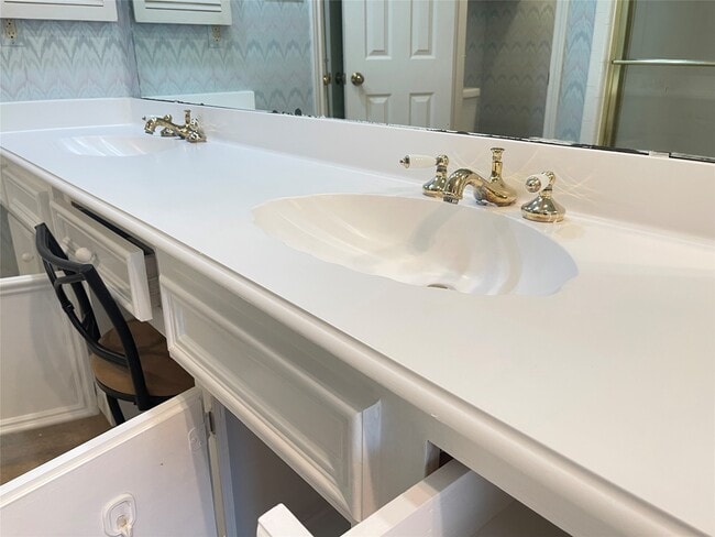 Building Photo - 3647 Marywood Dr