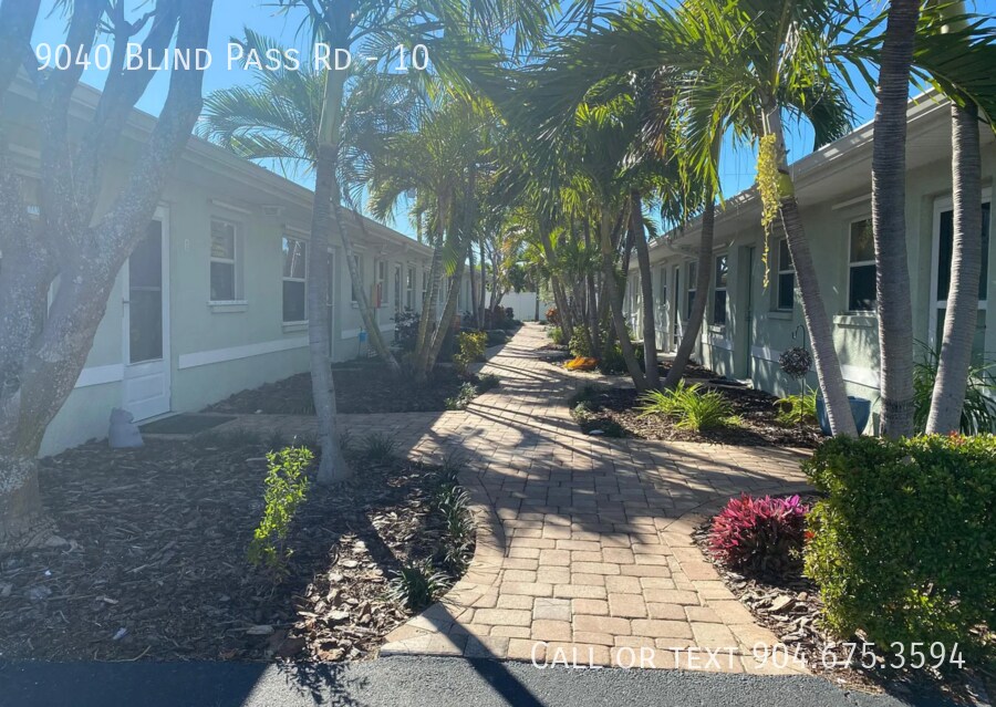 Primary Photo - Charming One-bedroom home at Blind Pass Vi...