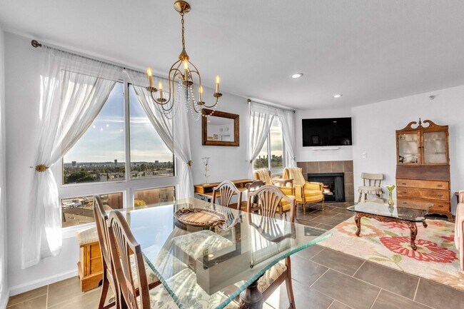 Foto del edificio - 7320 Hawthorn Ave