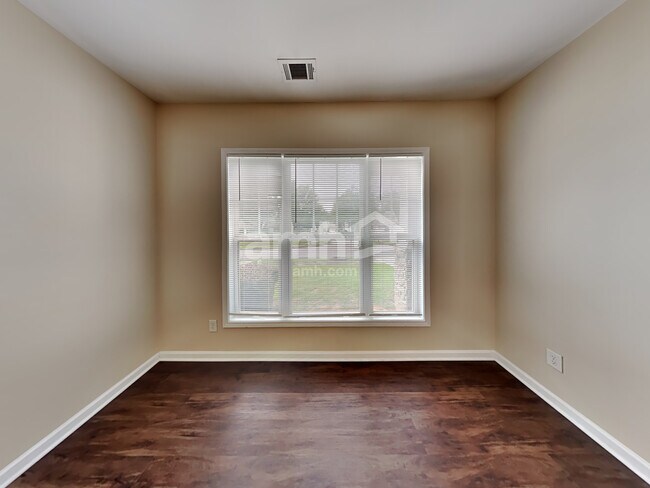 Building Photo - 2551 Fieldview Way