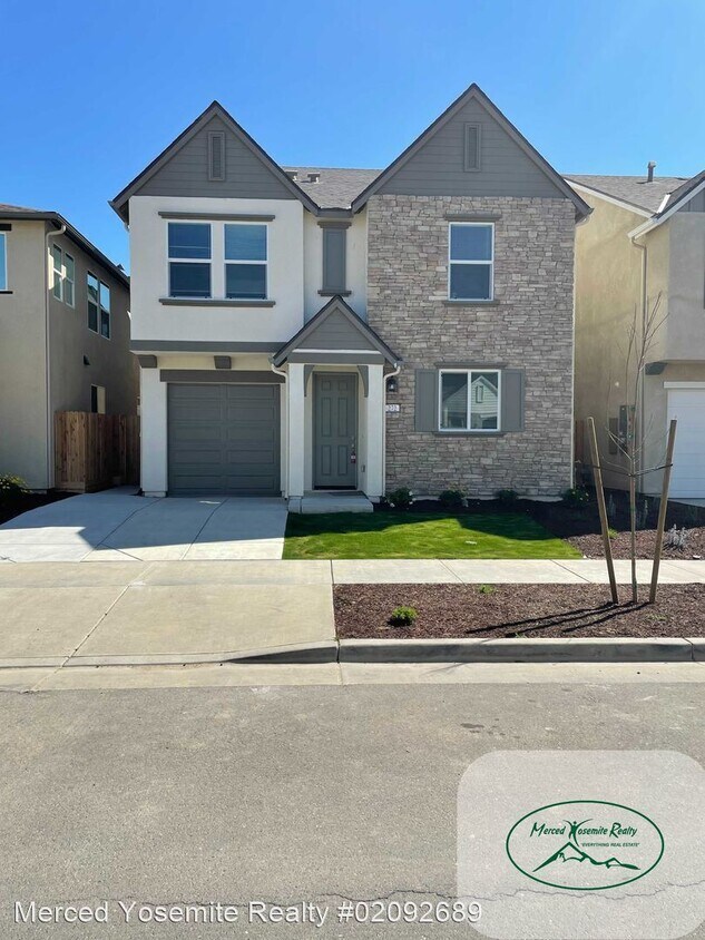 5 br, 2.5 bath House 272 Shafer Ave House Rental in Merced, CA