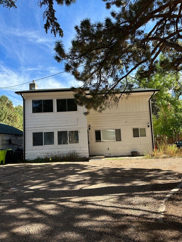 4 bedroom Manitou creekside home House Rental in Manitou Springs, CO