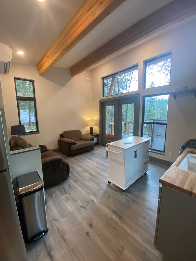 Foto principal - Brand New 1 Bed 1 Bath Home in Leavenworth!