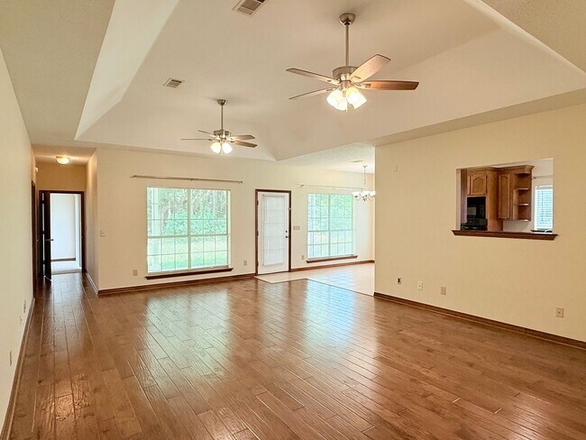 Foto del edificio - Custom Home On 1.78 Acre Lot