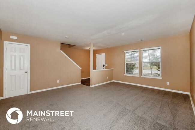 Foto del edificio - 8144 Wood Hollow Ln