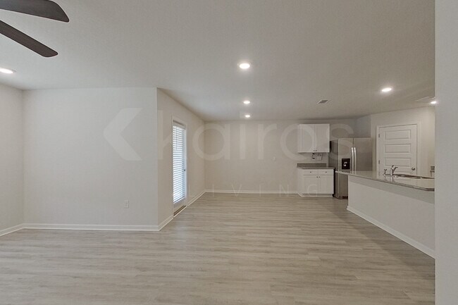 Building Photo - 4768 Malay Cir