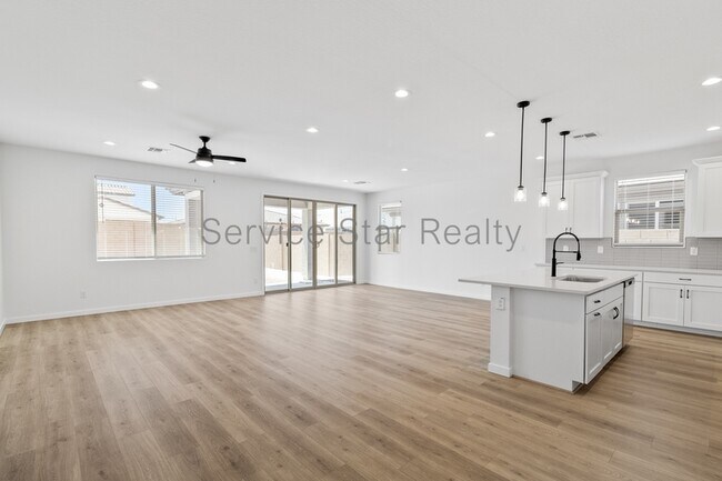 Foto del edificio - 5029 W Roundhouse Rd