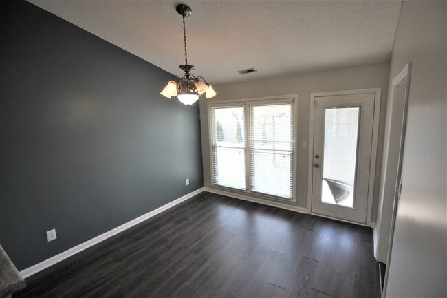 Building Photo - Coming Soon!