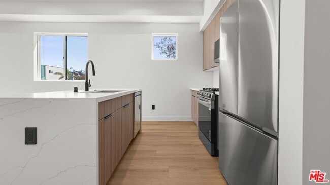 Foto del edificio - 10842 Peach Grove St