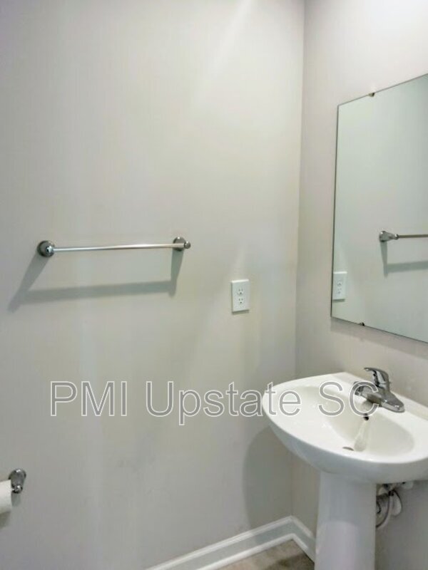 Foto del edificio - 236 Lily Park Way