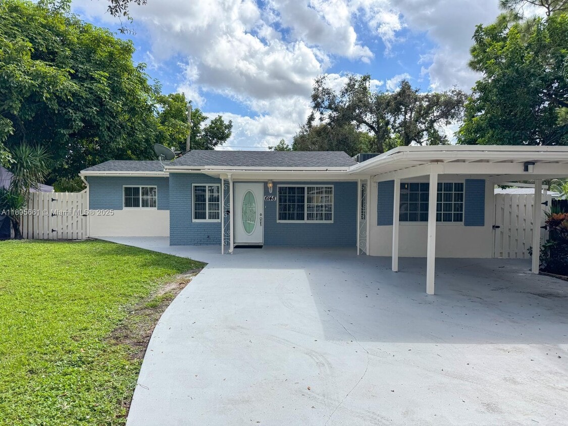 Foto principal - 6148 Mayo St
