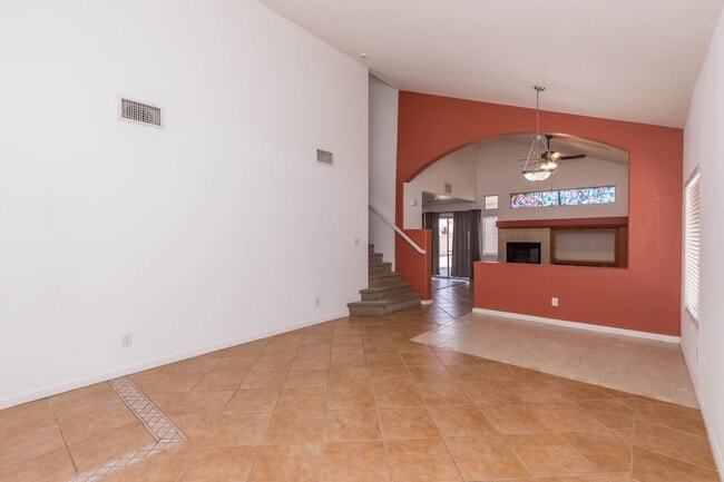 Foto del edificio - Spacious 3-Bedroom, 2.5-Bath Two-Story Hom...