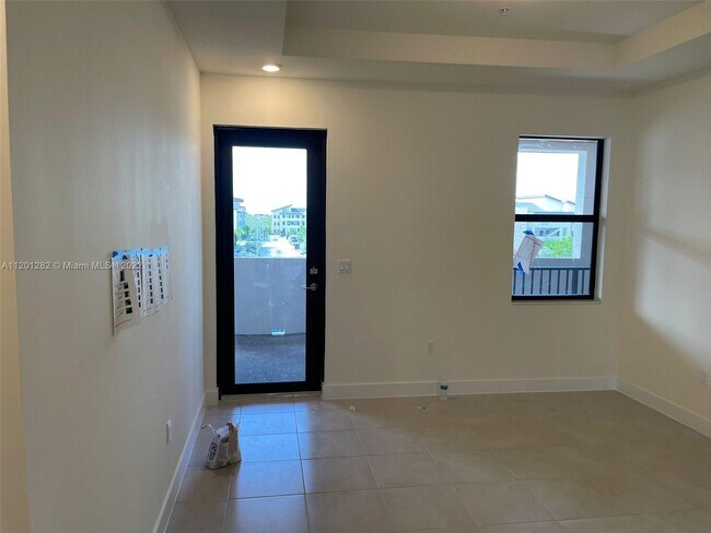 Building Photo - 7905 NW 104th Ave
