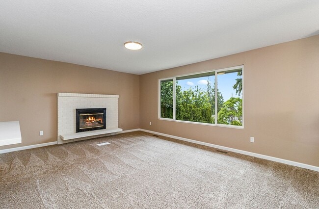 Building Photo - Snohomish Split level for Rent!