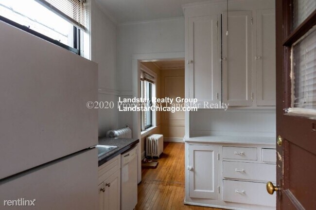 Foto del edificio - 4525 N Paulina St