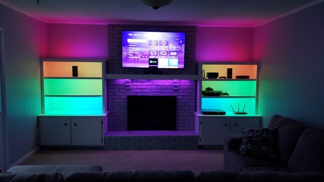 Foto del edificio - 814 Wild Hickory Ln
