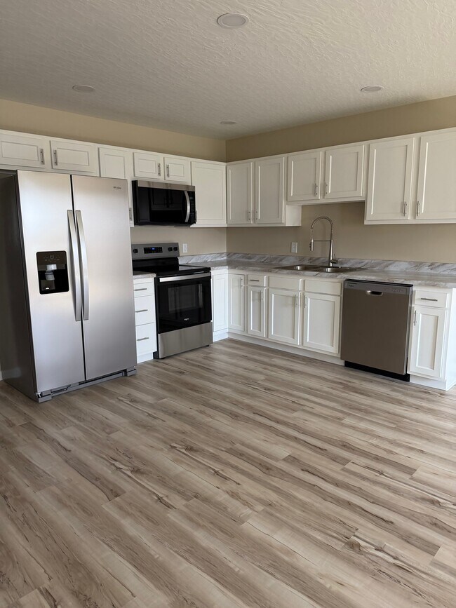 Building Photo - 91 Gullion Ln