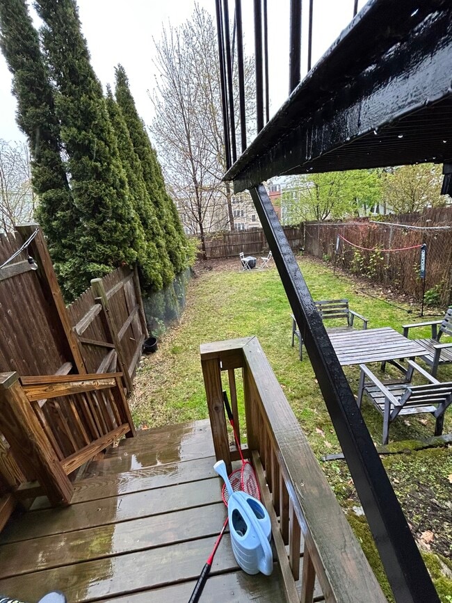 Building Photo - 36 Sheridan St