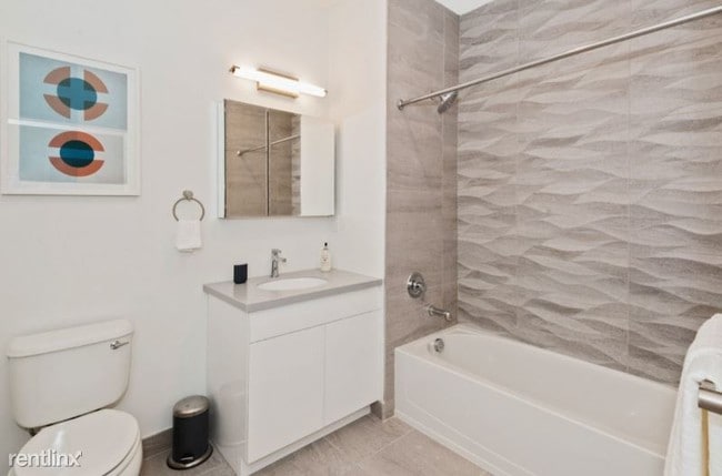 Building Photo - 301 54th St