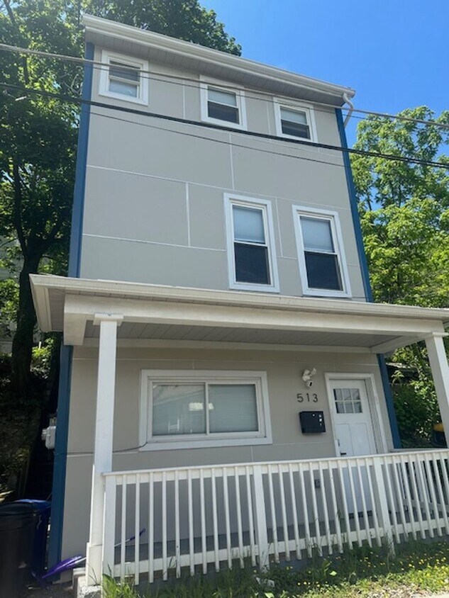 Foto principal - Stunning Fully Remodeled Home in Friendshi...